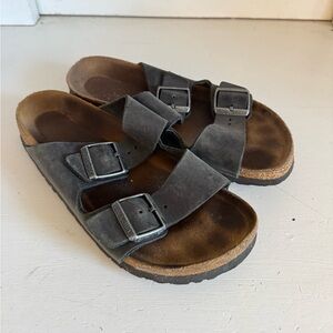 Birkenstock dark gray Arizona slides size 38 (women’s 7)